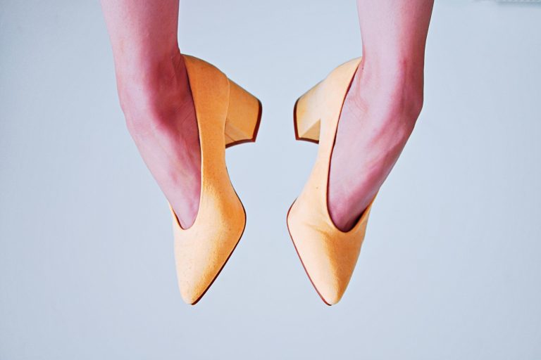Mastering the Mix of High-Low Fashion for Everyday Wear