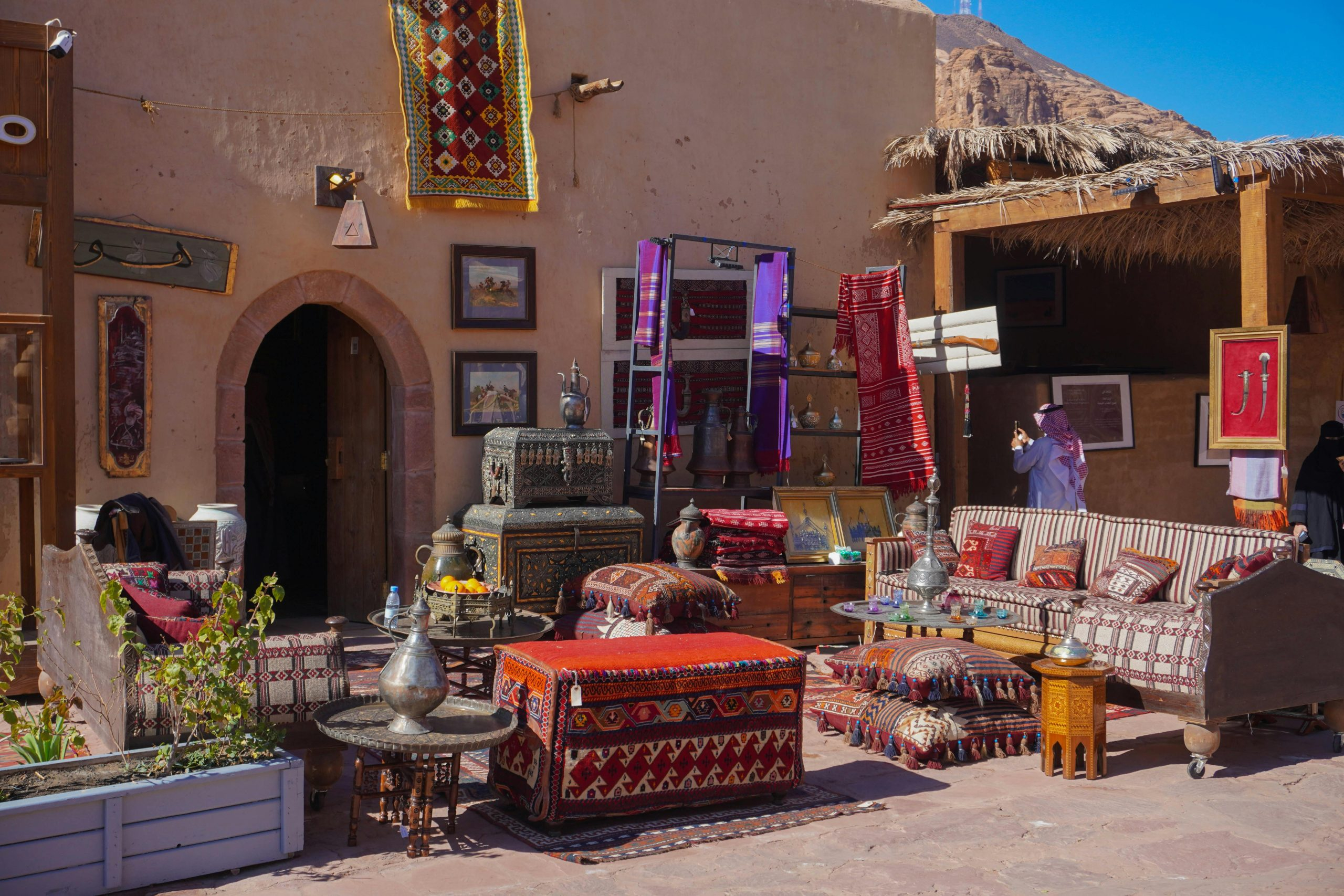 How to Find Authentic Souvenirs That Tell a Real Story