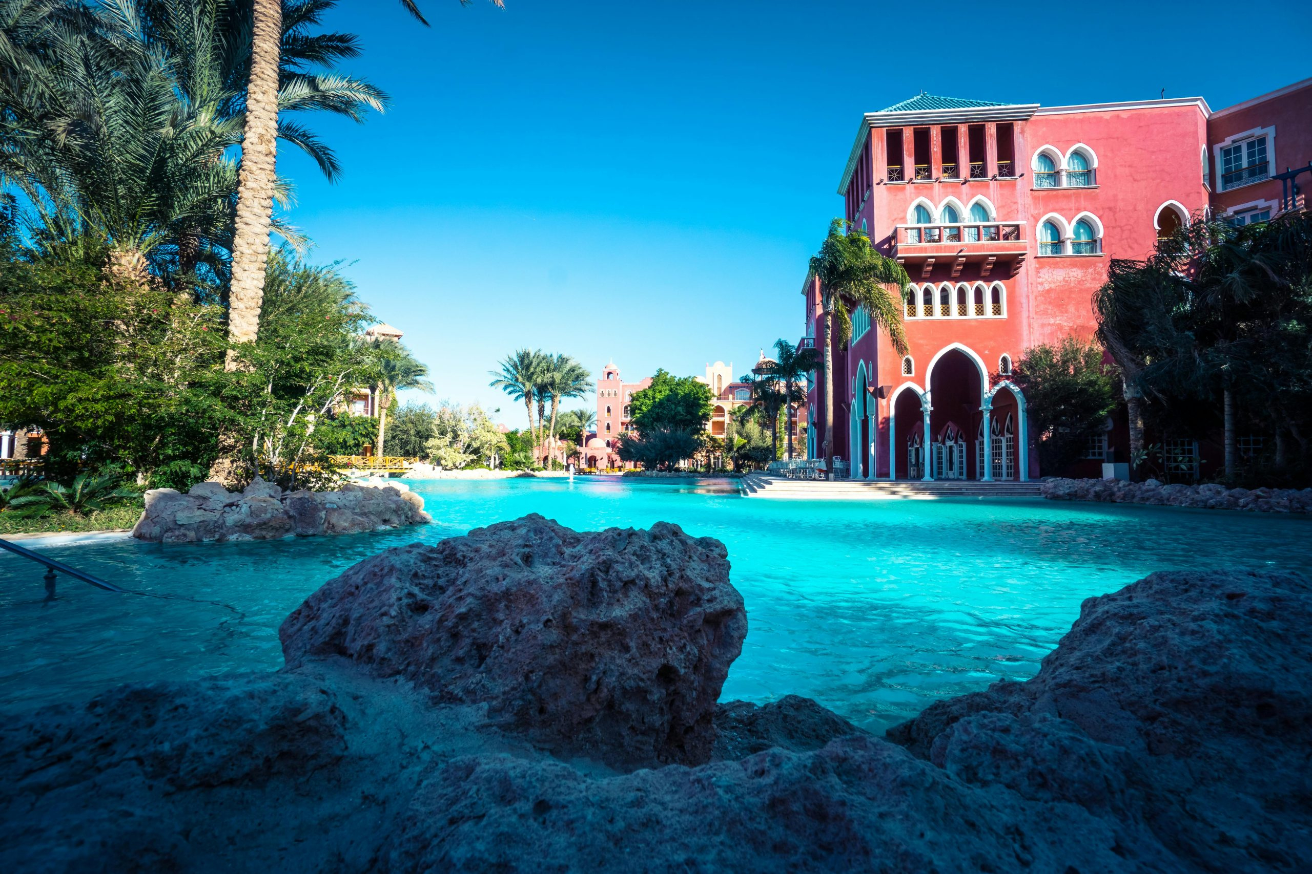 Unlocking the Secrets of Budget-Friendly Luxury Travel Destinations