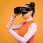 Innovative Use of Virtual Reality in Classroom Instruction