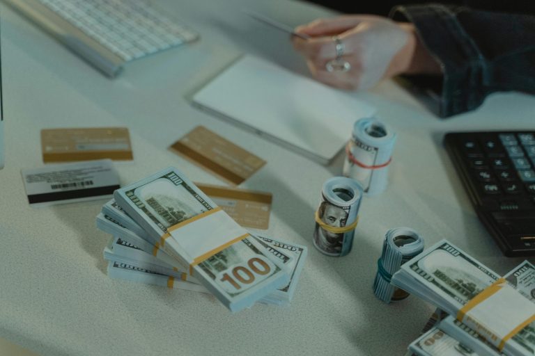 The Psychology Behind Smart Spending and Saving Habits
