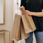 Navigating the World of Online Shopping for Clothing That Fits