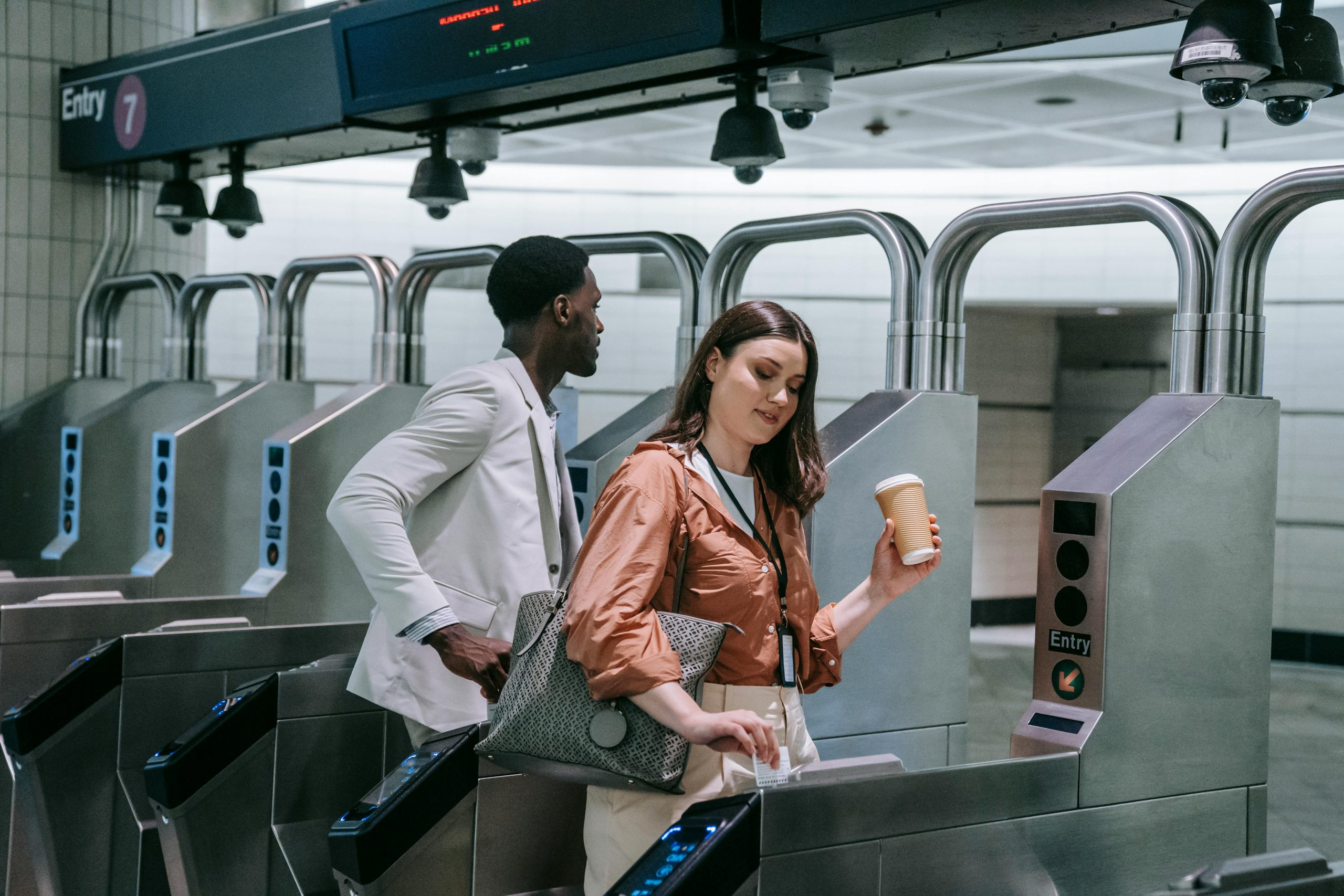 Navigating Public Transportation Systems in Foreign Cities Simply